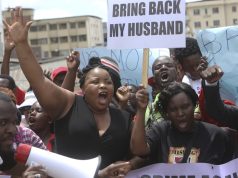 Zimbabwe: Human Rights Watch seeks end to impunity amid rising kidnappings, arbitrary arrests, disappearances and torture Human Rights Protesters in Zimbabwe